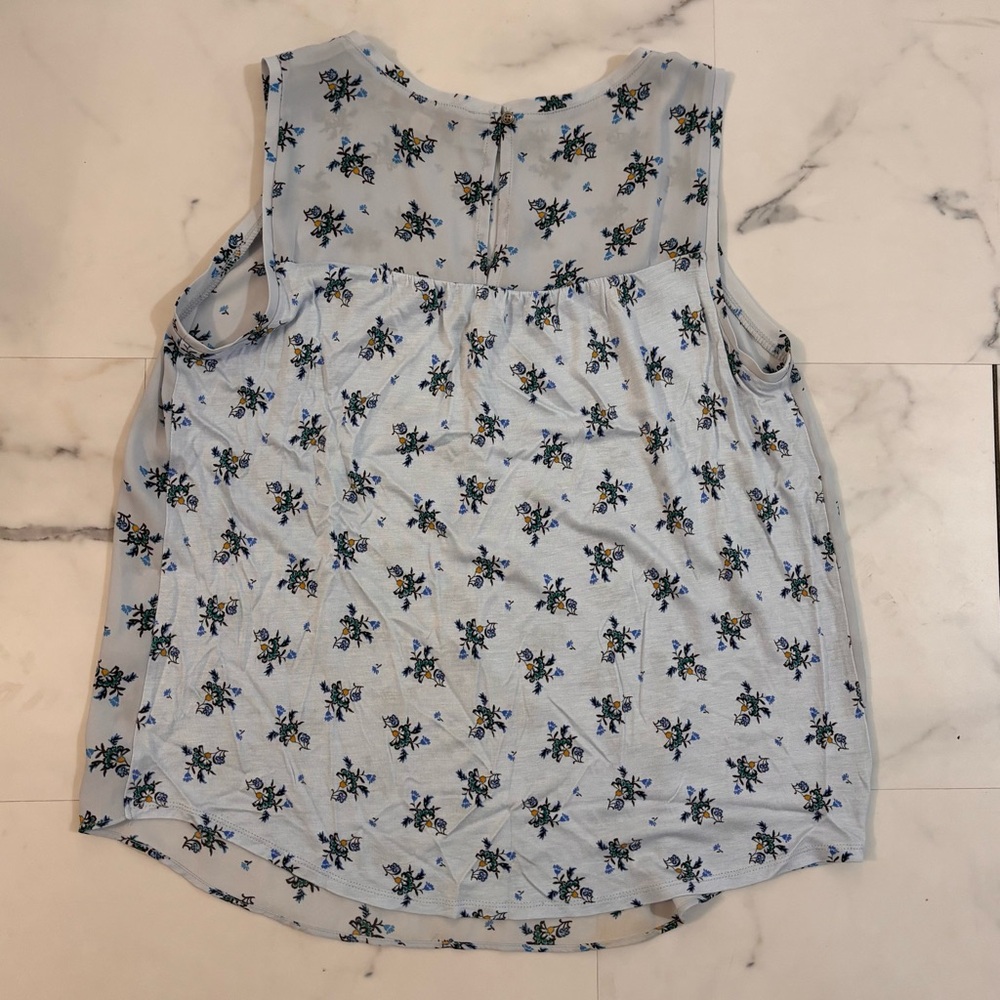 💐LOFT💐 Blue Floral Sleeveless Top - Picture 4 of 5
